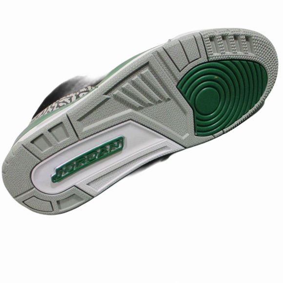 Nike Air Jordan Retro 3 ‘Pine Green’ - Picture 7 of 8